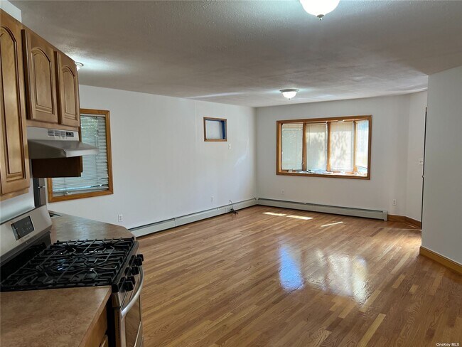 Building Photo - 6004 172nd St