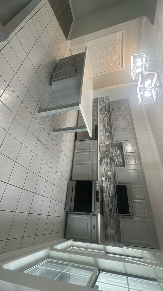 Foto del edificio - 40101 Parker Rd