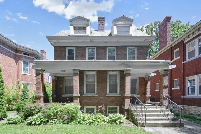 Building Photo - 84 N Monroe Ave