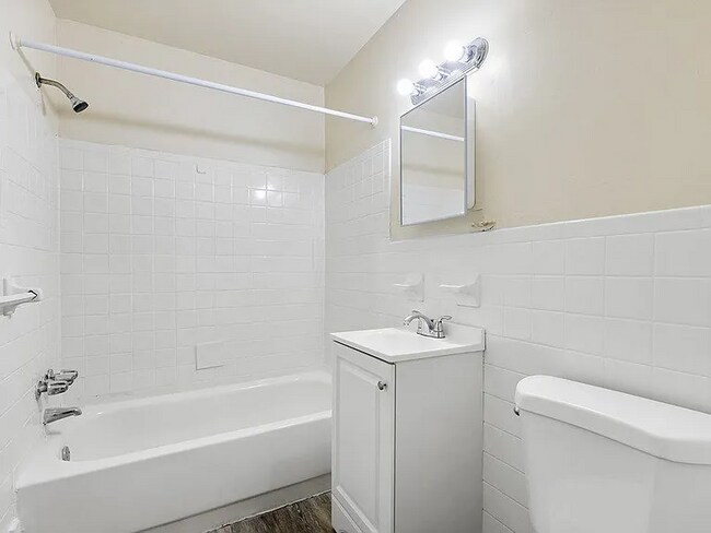 Foto del edificio - 921 W Spencer St