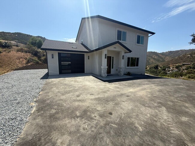 Foto del edificio - Brand New Home 3 bed/ 2.5 in Harbison Canyon AVAILABLE NOW