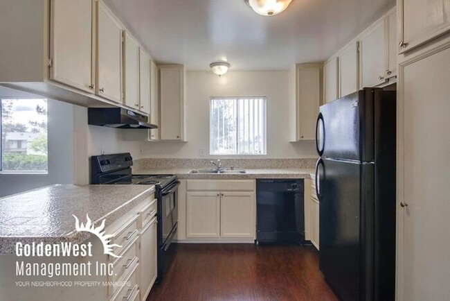Building Photo - 6030 Mt Aguilar Dr