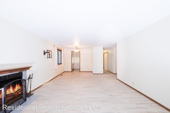 Building Photo - 3 br, 2 bath House - 1674 NE 9th Avenue