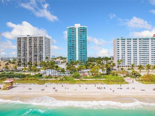 Foto del edificio - 2655 Collins Ave
