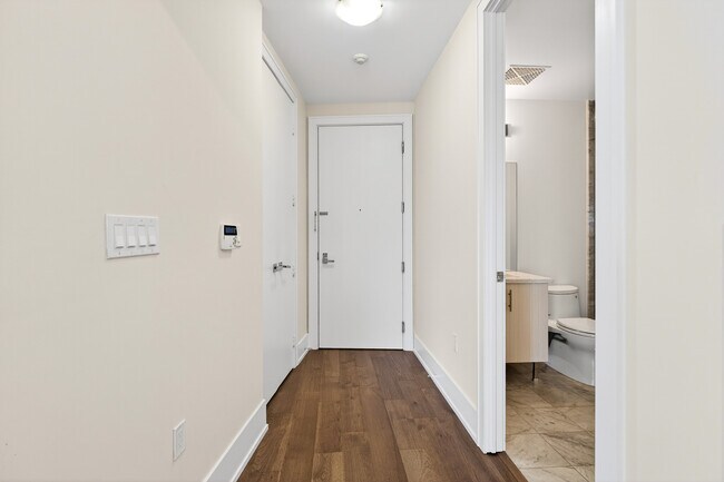 Photo du bâtiment - 29 Queens Quay E