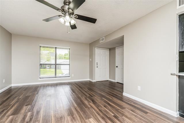 Foto del edificio - 1509 Larchmont Dr