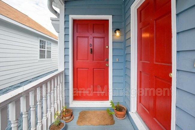 Photo - 146 Line St Apartment