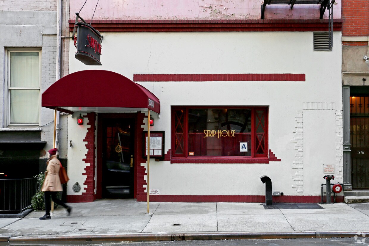 Building Photo - 13 E 12th St