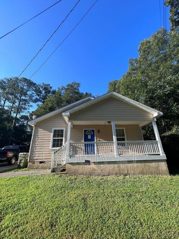 Primary Photo - 128 Foster St