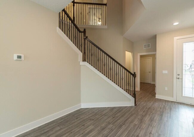Building Photo - 7959 Rumney Ln