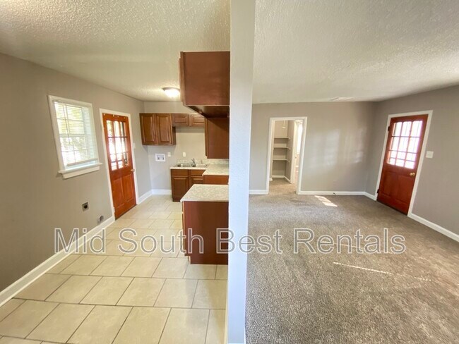 Building Photo - 2712 Frisco Ave