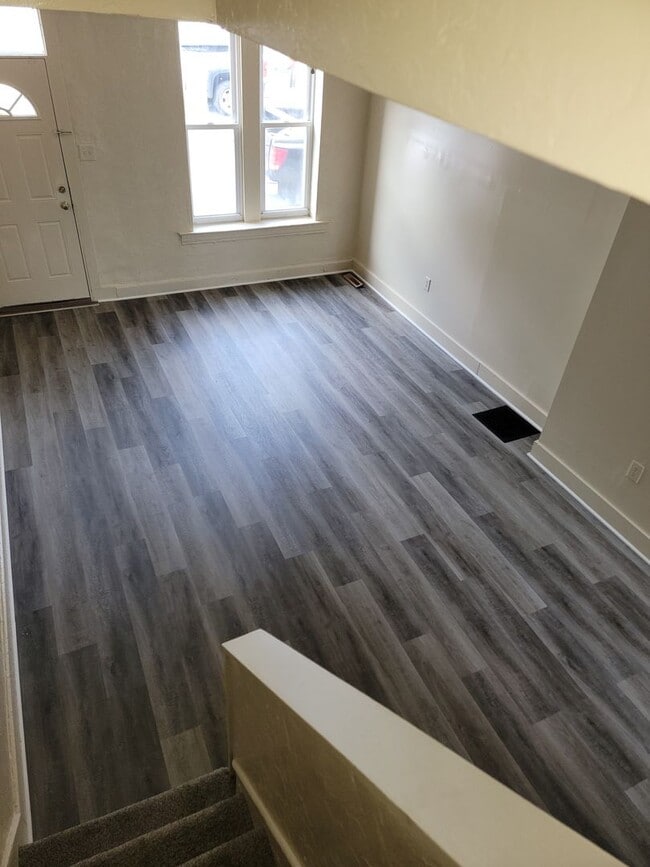 Building Photo - 451 Juniper St
