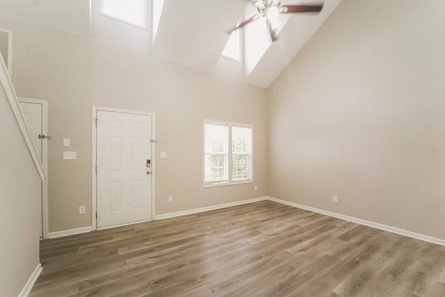 Building Photo - 4964 Astonshire Ln