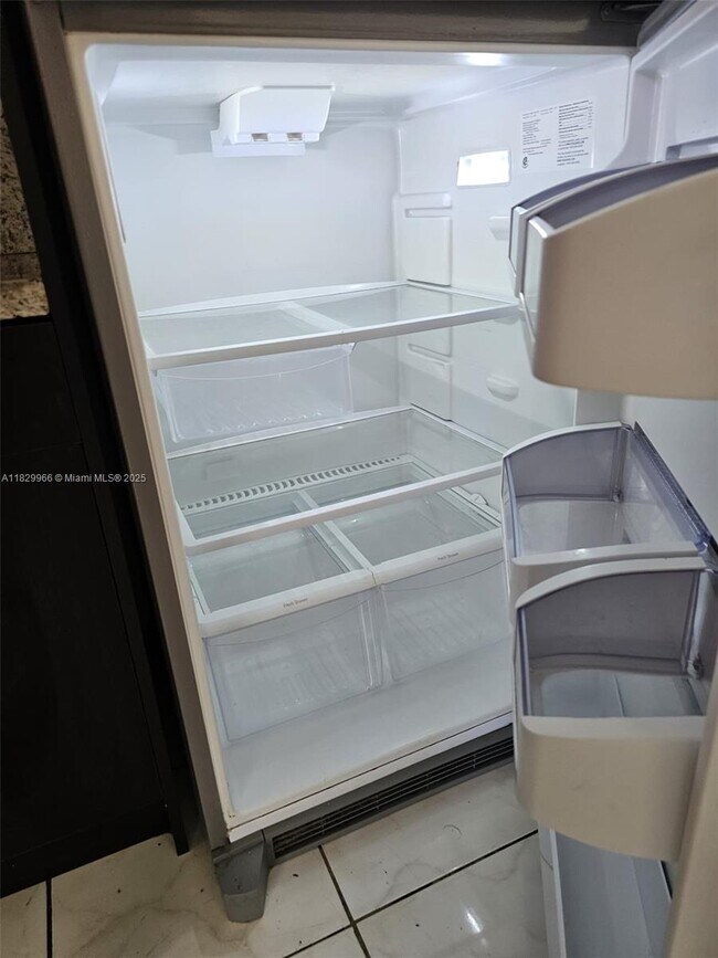 Foto del edificio - 6685 W 26th Ct