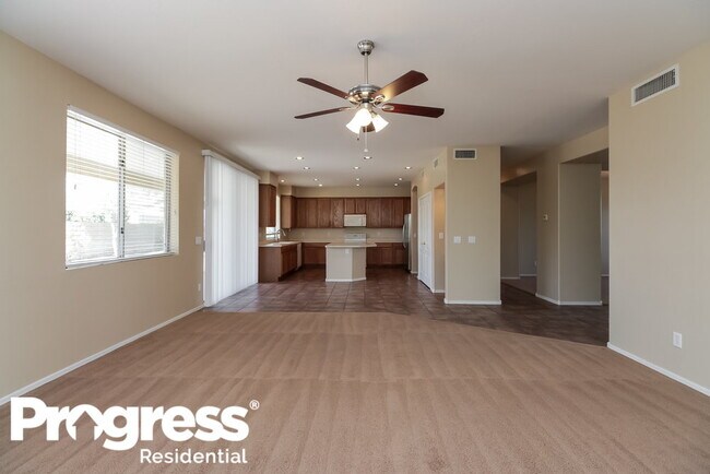 Building Photo - 3455 E Esplanade Ct