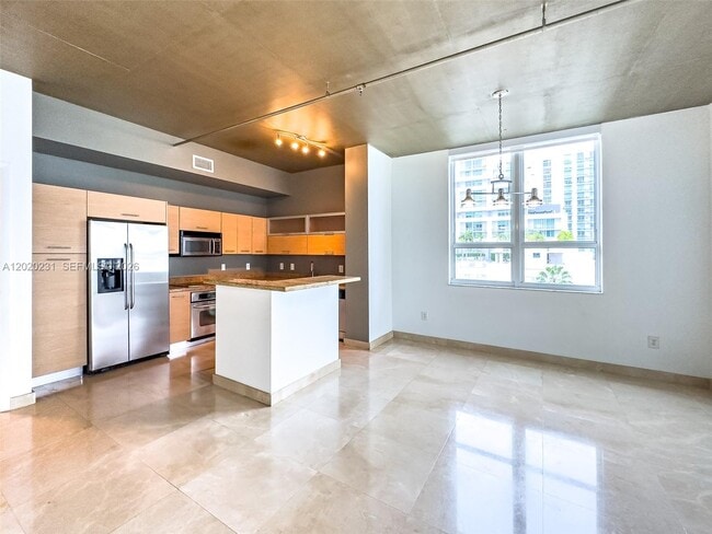 Foto del edificio - 2275 Biscayne Blvd