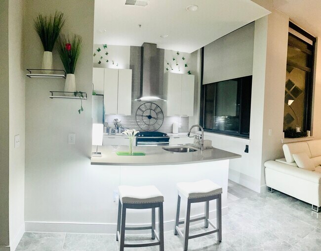 Foto del edificio - 2000 Clarendon Blvd