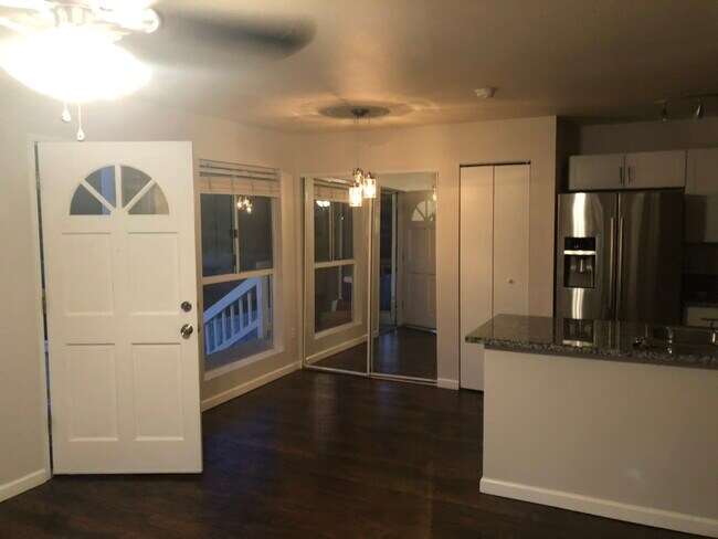 Foto del edificio - 1050 Eha St