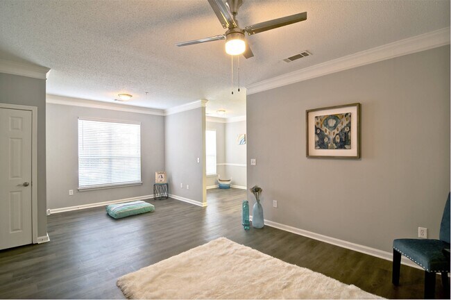 Foto del edificio - Park Creek Apartments