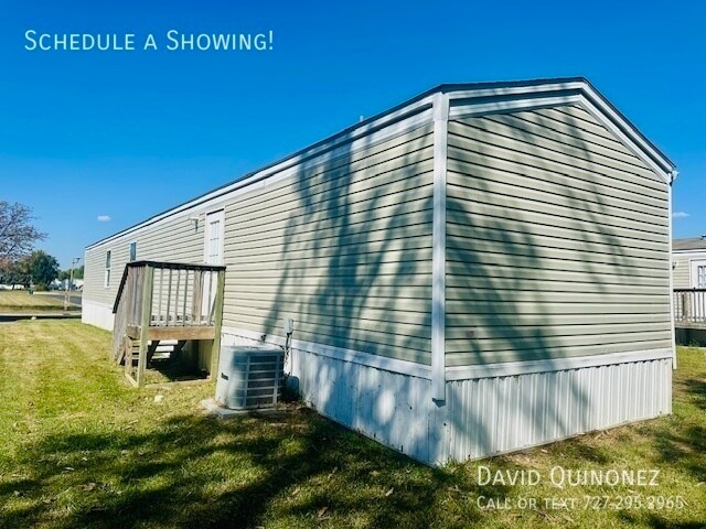 Building Photo - 701 Mill St