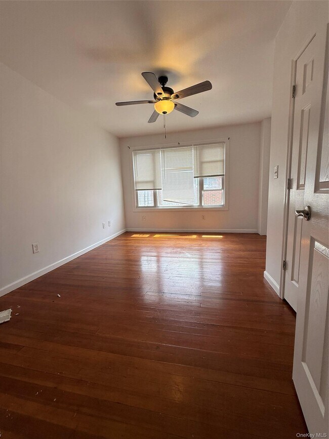Building Photo - 137-46 Bedell St