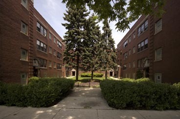 Primary Photo - 744 W Aldine Ave