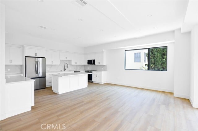 Foto del edificio - 4827 Oakwood Ave