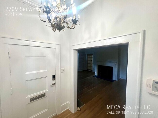 Foto del edificio - 2709 Selwyn Ave