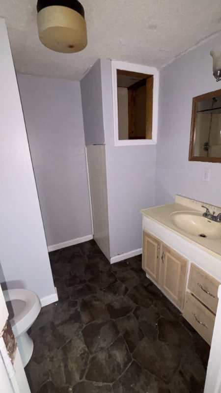 Foto del edificio - 823 Meadow Dr