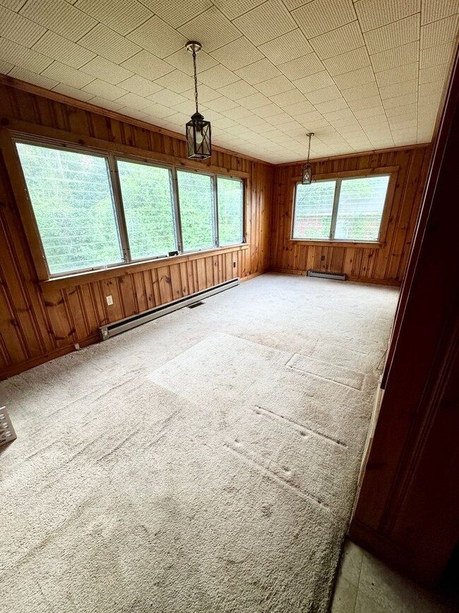 Building Photo - 2603 Lane Ave