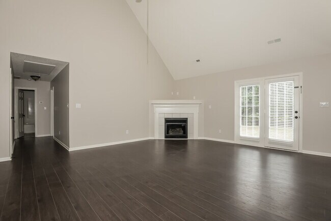 Building Photo - 2412 Damascus Dr