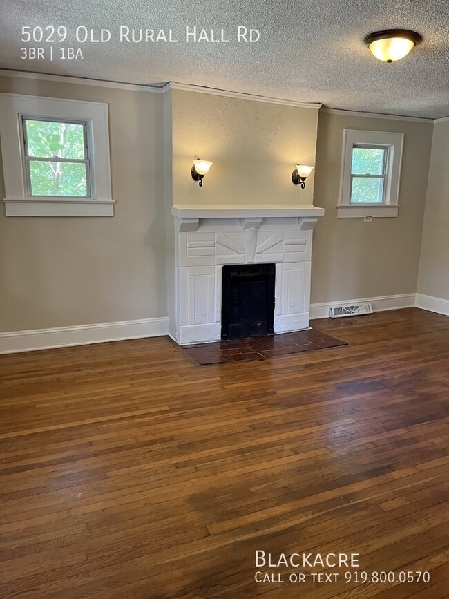 Building Photo - Nice 3BR single family home