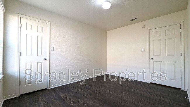 Building Photo - 4501A John David Dr