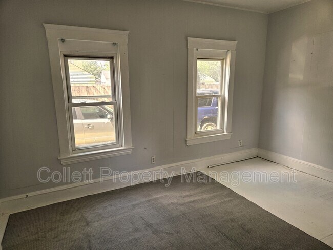 Foto del edificio - 3893 W 23rd St