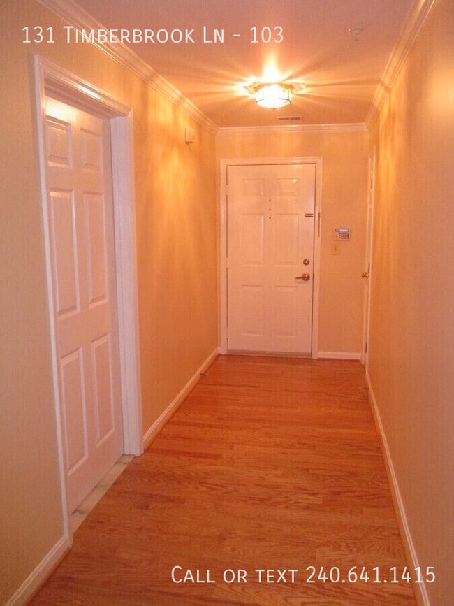 Building Photo - 131 Timberbrook Ln