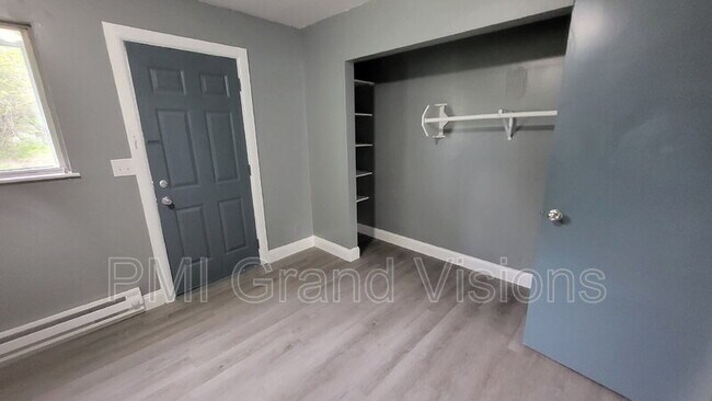 Foto del edificio - 1343 N Gulick Ave