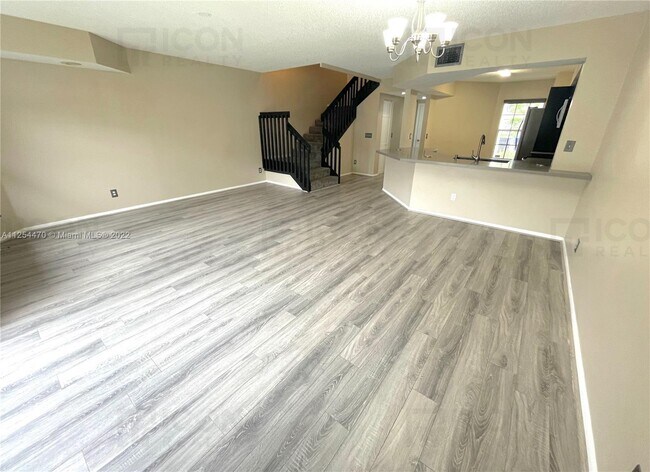 Foto del edificio - 8135 Southgate Blvd