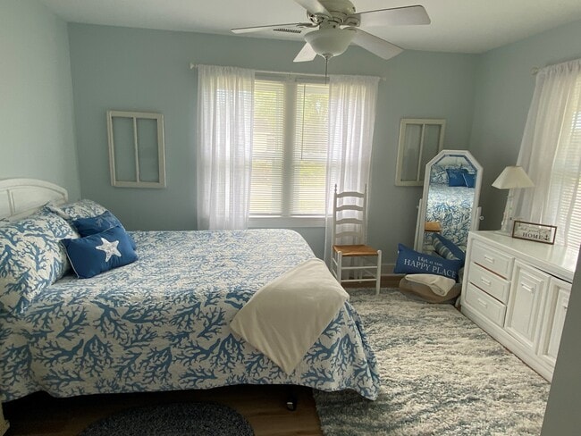 Building Photo - 802 N Lord St