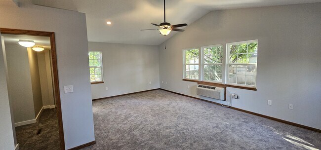 Foto del edificio - 884 E Greenway Ct