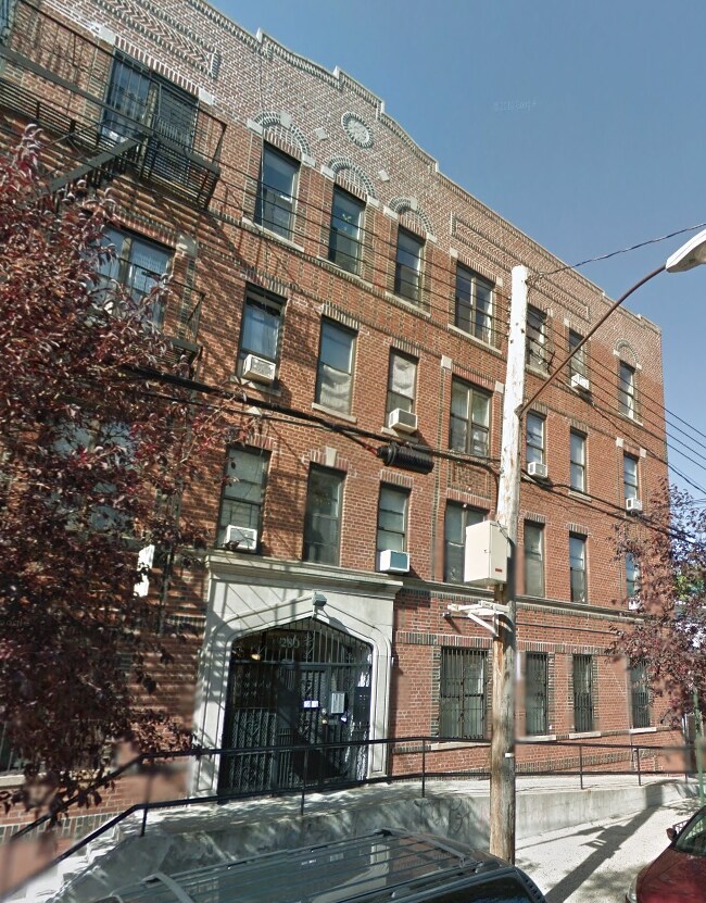 Primary Photo - 280 Milford St