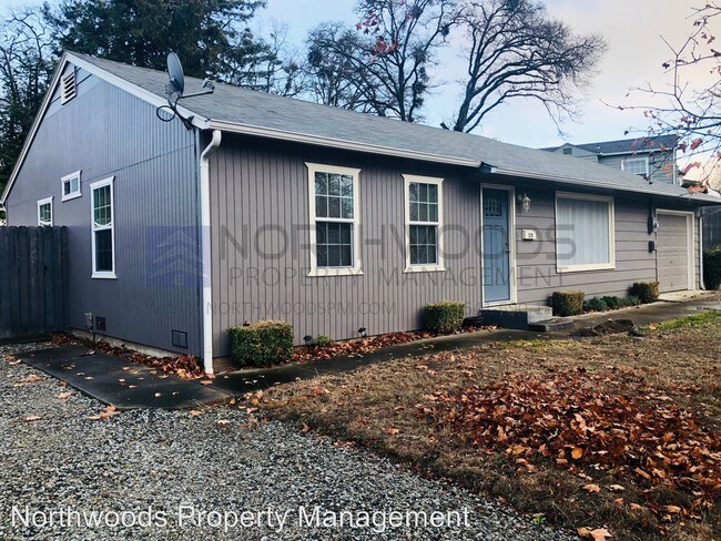 Building Photo - 2 br, 1 bath House - 115 Highland Dr