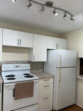 Building Photo - 8350 Sunrise Lakes Blvd