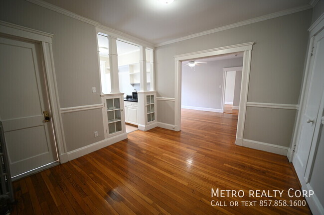 Foto del edificio - Charming 1-Bed Near Porter Square