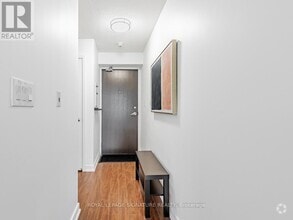 Building Photo - 1701-25-2725 Capreol Ct