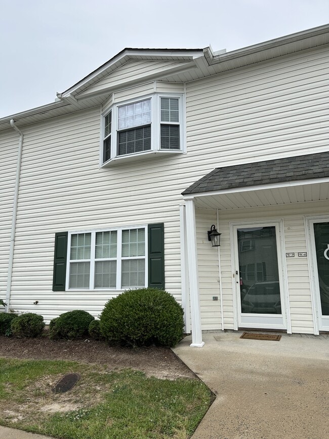 Building Photo - 1222-12W3 Cross Creek Cir
