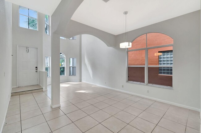 Building Photo - 4275 Myrtle Way