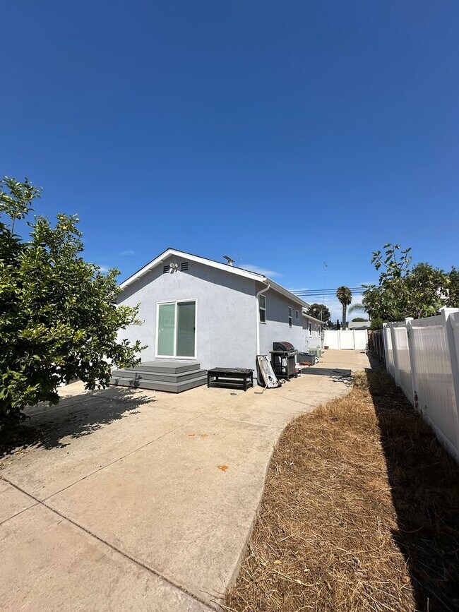 Foto del edificio - Fletcher Hills/El Cajon 3Br House