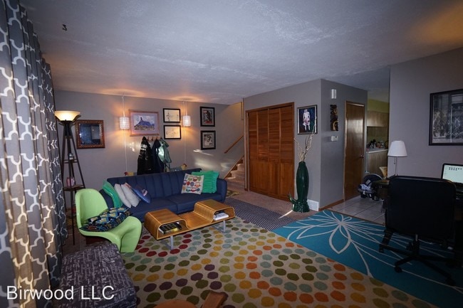 Building Photo - 3601 Valley Ridge Rd