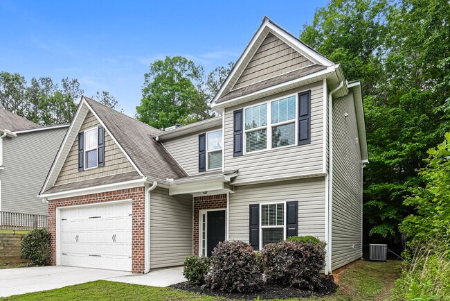 Building Photo - 466 Fieldcrest Dr