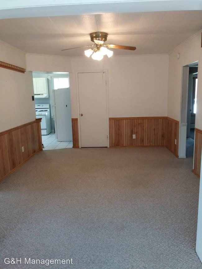 306 State Ave, Owatonna, MN 55060 Room for Rent in Owatonna, MN